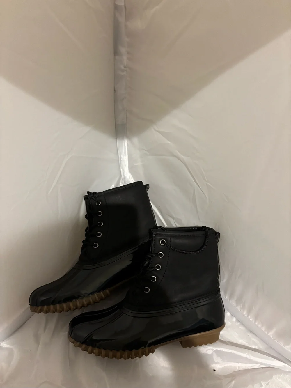 Charles Albert Black Men's Waterproof Lace-Up Duck Boots. Size 6